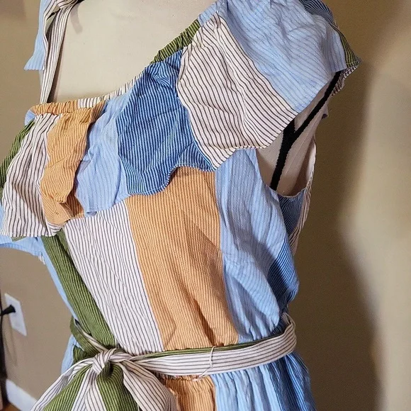 Lauren Conrad Dress - Picture 8 of 14